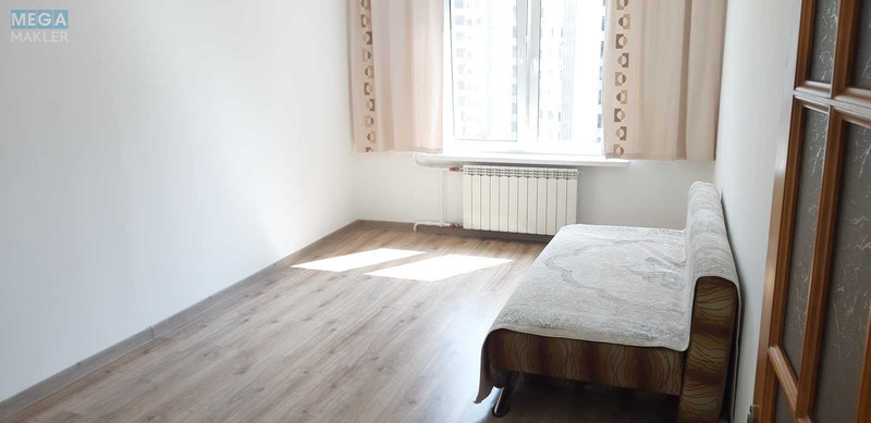 Оренда 3 кімнатної квартири, <a class="location-link" href="/kiev/" title="Недвижимость Київ">Київ</a>, <a class="location-link" href="/kiev/dneprovskij/" title="Недвижимость Дніпровський район">Дніпровський р-н</a>, Генерала Жмаченко ул., 4 (изображение 18)