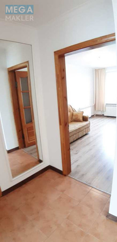 Оренда 3 кімнатної квартири, <a class="location-link" href="/kiev/" title="Недвижимость Київ">Київ</a>, <a class="location-link" href="/kiev/dneprovskij/" title="Недвижимость Дніпровський район">Дніпровський р-н</a>, Генерала Жмаченко ул., 4 (изображение 20)