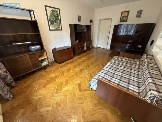 Оренда 3 кімнатної квартири, <a class="location-link" href="/kiev/" title="Недвижимость Київ">Київ</a>, <a class="location-link" href="/kiev/pecherskij/" title="Недвижимость Печерський район">Печерський р-н</a>, Іпсилантіївський пров., 5 (изображение 2)