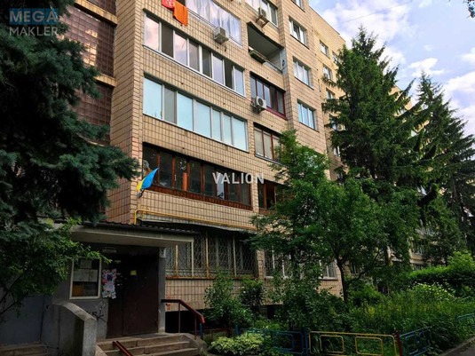 Оренда 2 кімнатної квартири, <a class="location-link" href="/kiev/" title="Недвижимость Київ">Київ</a>, <a class="location-link" href="/kiev/solomenskij/" title="Недвижимость Солом'янський район">Солом'янський р-н</a>, Ереванская ул., 8-А (изображение 2)