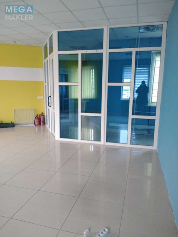 Продаж комерційної нерухомості, 896 кв.м, <a class="location-link" href="/kiev/" title="Недвижимость Київ">Київ</a>, <a class="location-link" href="/kiev/desnyanskij/" title="Недвижимость Деснянський район">Деснянський р-н</a>, Оноре Де Бальзака ул., 333 (изображение 4)