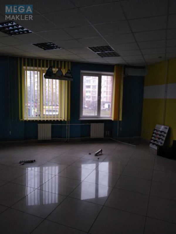 Продаж комерційної нерухомості, 896 кв.м, <a class="location-link" href="/kiev/" title="Недвижимость Київ">Київ</a>, <a class="location-link" href="/kiev/desnyanskij/" title="Недвижимость Деснянський район">Деснянський р-н</a>, Оноре Де Бальзака ул., 333 (изображение 7)