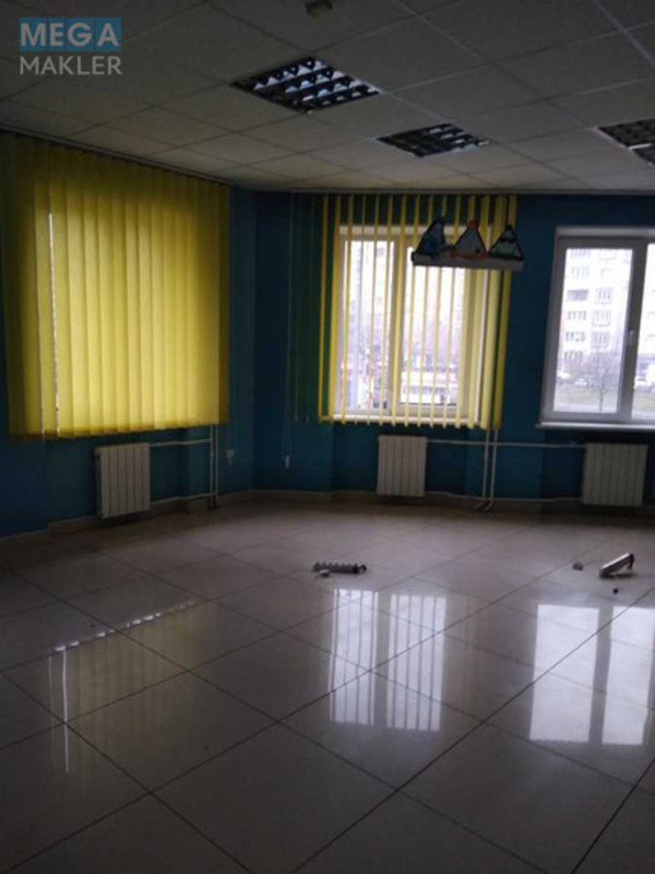Продаж комерційної нерухомості, 896 кв.м, <a class="location-link" href="/kiev/" title="Недвижимость Київ">Київ</a>, <a class="location-link" href="/kiev/desnyanskij/" title="Недвижимость Деснянський район">Деснянський р-н</a>, Оноре Де Бальзака ул., 333 (изображение 8)