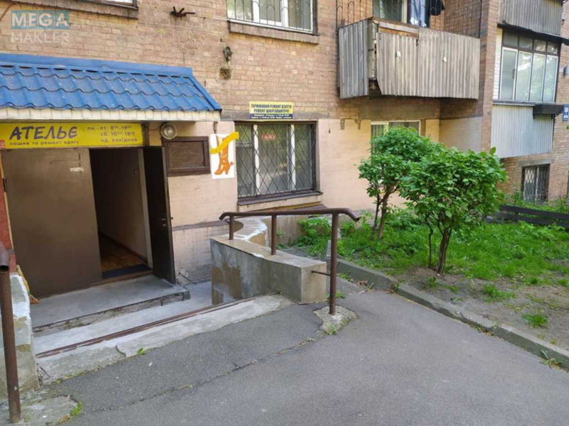 Продаж комерційної нерухомості, 152 кв.м, под магазин, <a class="location-link" href="/kiev/" title="Недвижимость Київ">Київ</a>, <a class="location-link" href="/kiev/shevchenkovskij/" title="Недвижимость Шевченківський район">Шевченківський р-н</a>, Златоустовская ул., 51 (изображение 2)