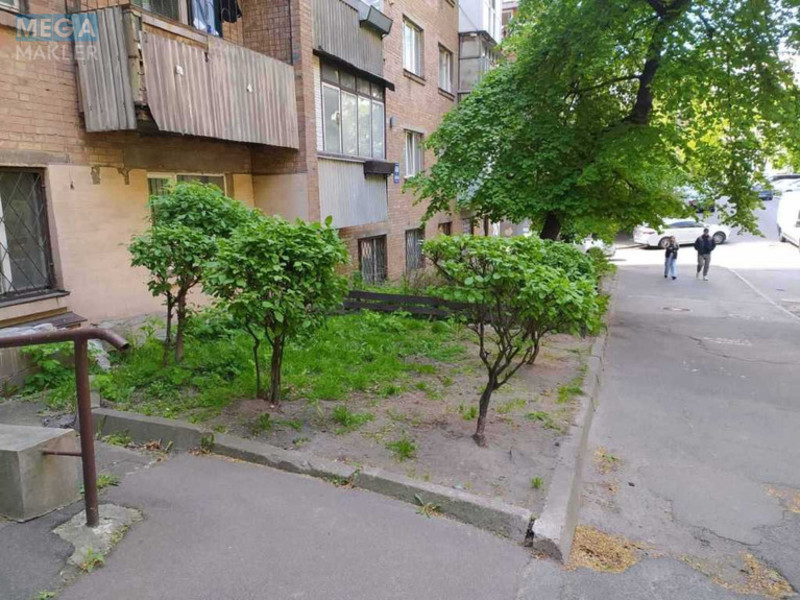 Продаж комерційної нерухомості, 152 кв.м, под магазин, <a class="location-link" href="/kiev/" title="Недвижимость Київ">Київ</a>, <a class="location-link" href="/kiev/shevchenkovskij/" title="Недвижимость Шевченківський район">Шевченківський р-н</a>, Златоустовская ул., 51 (изображение 5)