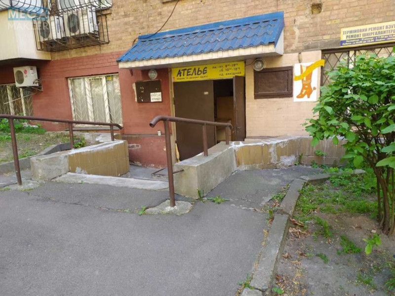 Продаж комерційної нерухомості, 152 кв.м, под магазин, <a class="location-link" href="/kiev/" title="Недвижимость Київ">Київ</a>, <a class="location-link" href="/kiev/shevchenkovskij/" title="Недвижимость Шевченківський район">Шевченківський р-н</a>, Златоустовская ул., 51 (изображение 7)