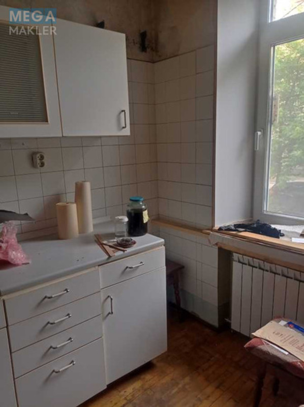 Продаж 2 кімнатної квартири (56/32/8), 1 пов. 4 пов. будинку, <a class="location-link" href="/kiev/" title="Недвижимость Київ">Київ</a>, <a class="location-link" href="/kiev/podolskij/" title="Недвижимость Подільський район">Подільський р-н</a>, Ярославська вул., 32а (изображение 4)