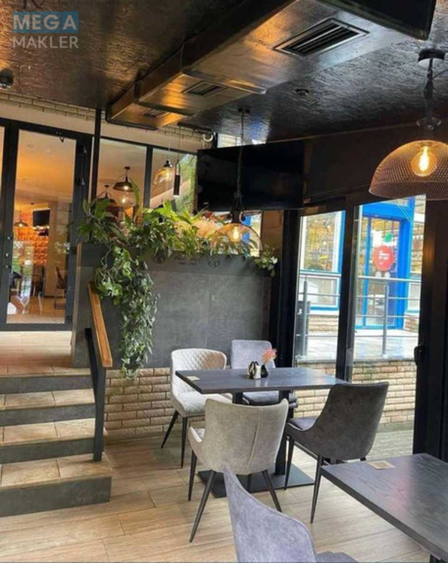 Продаж комерційної нерухомості, 167 кв.м, <a class="location-link" href="/kiev/" title="Недвижимость Київ">Київ</a>, <a class="location-link" href="/kiev/solomenskij/" title="Недвижимость Солом'янський район">Солом'янський р-н</a>, Кудряшова ул., 18а (изображение 12)