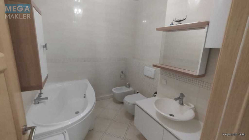 Оренда 2 кімнатної квартири, <a class="location-link" href="/kiev/" title="Недвижимость Київ">Київ</a>, <a class="location-link" href="/kiev/podolskij/" title="Недвижимость Подільський район">Подільський р-н</a>, Вышгородская ул., 45 (изображение 23)