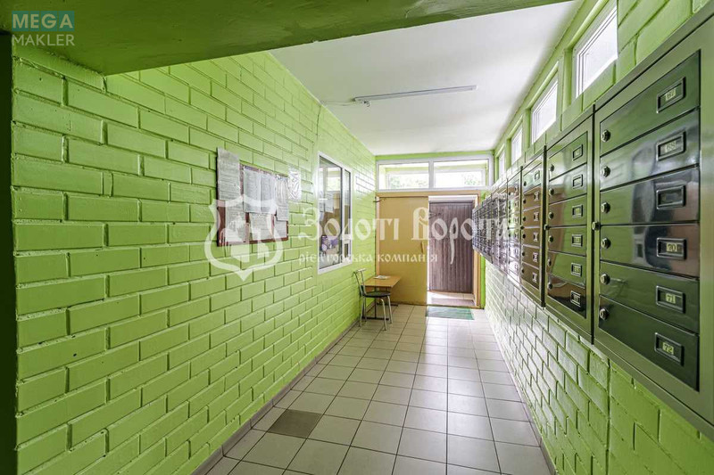 Продаж 1 кімнатної квартири (33/17/8), 1 пов. 11 пов. будинку, <a class="location-link" href="/kiev/" title="Недвижимость Київ">Київ</a>, <a class="location-link" href="/kiev/goloseevskij/" title="Недвижимость Голосіївський район">Голосіївський р-н</a>, Антоновича вул., 156 (изображение 14)