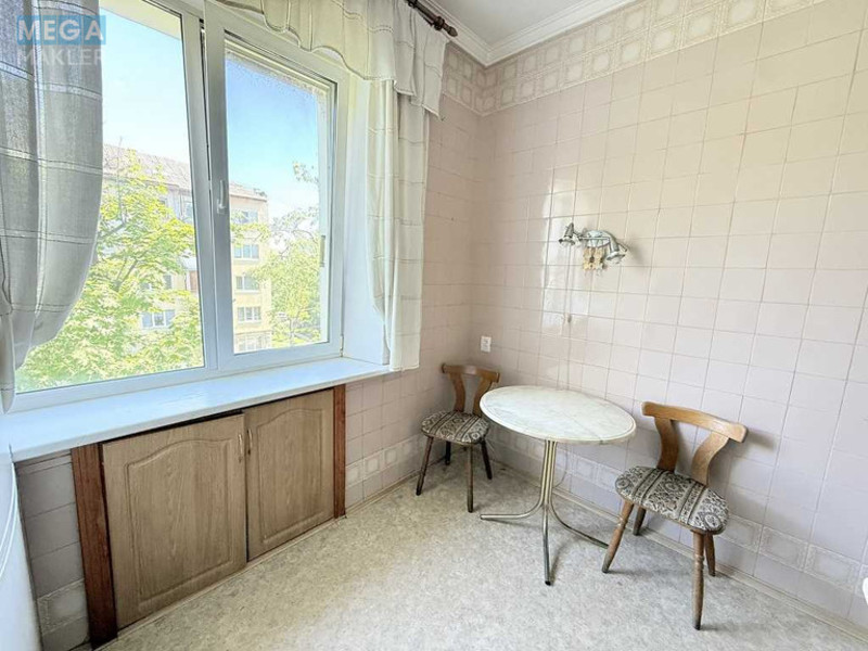 Продаж 3 кімнатної квартири (65/43/7,5), 3 пов. 5 пов. будинку, <a class="location-link" href="/kiev/" title="Недвижимость Київ">Київ</a>, <a class="location-link" href="/kiev/dneprovskij/" title="Недвижимость Дніпровський район">Дніпровський р-н</a>, Бажова вул., 11/8 (изображение 2)
