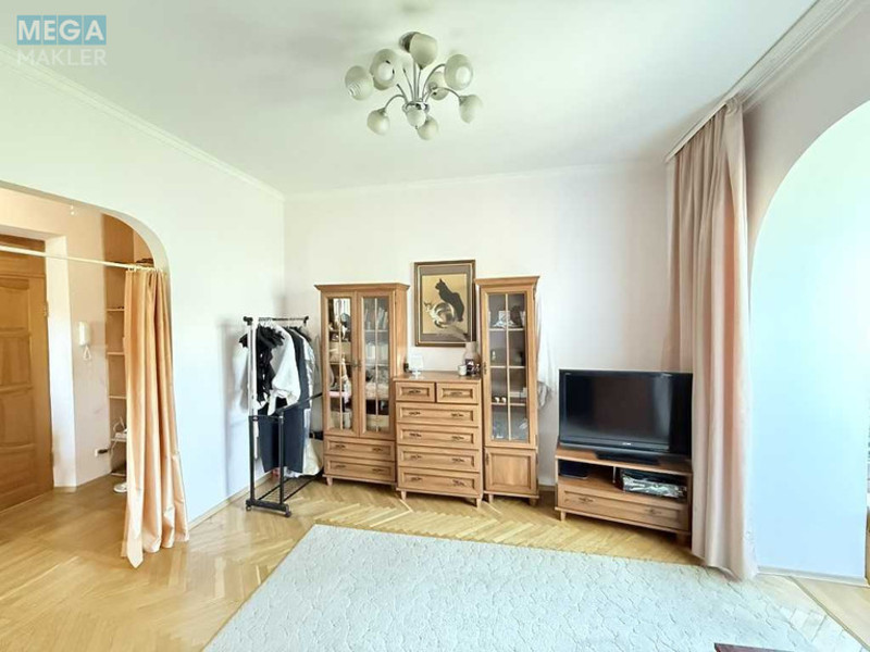 Продаж 3 кімнатної квартири (65/43/7,5), 3 пов. 5 пов. будинку, <a class="location-link" href="/kiev/" title="Недвижимость Київ">Київ</a>, <a class="location-link" href="/kiev/dneprovskij/" title="Недвижимость Дніпровський район">Дніпровський р-н</a>, Бажова вул., 11/8 (изображение 6)