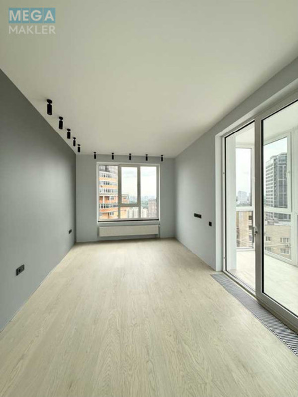 Продаж 3 кімнатної квартири (124/56/23), 14 пов. 23 пов. будинку, <a class="location-link" href="/kiev/" title="Недвижимость Київ">Київ</a>, <a class="location-link" href="/kiev/pecherskij/" title="Недвижимость Печерський район">Печерський р-н</a>, Василя Тютюнника вул., 28а (изображение 8)