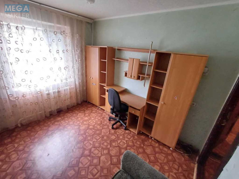 Продаж 3 кімнатної квартири (73/41/8), 1 пов. 9 пов. будинку, <a class="location-link" href="/brovary/" title="Недвижимость Бровари">Бровари</a>, Грушевського Михайла, 17Б (изображение 9)