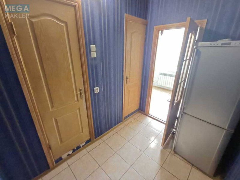Продаж 3 кімнатної квартири (73/41/8), 1 пов. 9 пов. будинку, <a class="location-link" href="/brovary/" title="Недвижимость Бровари">Бровари</a>, Грушевського Михайла, 17Б (изображение 21)