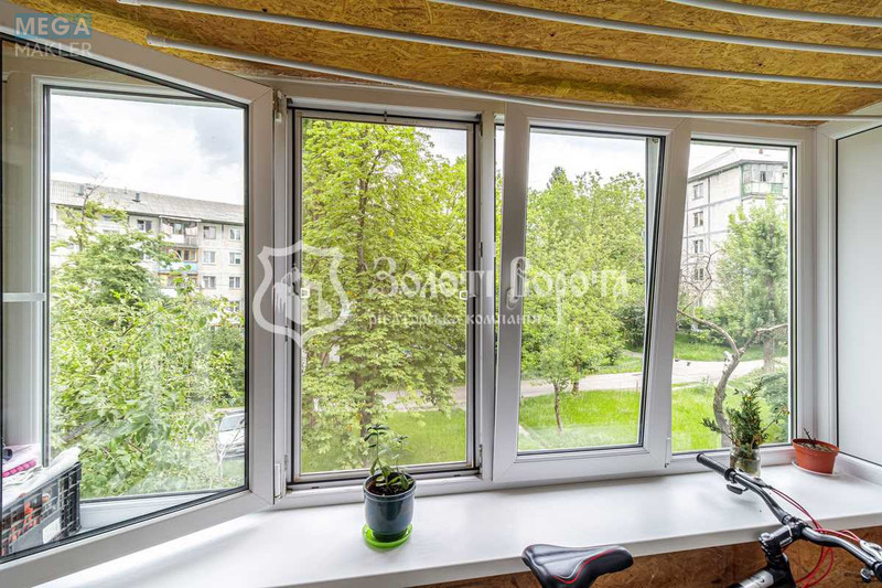 Продаж 2 кімнатної квартири (45/28/7), 3 пов. 5 пов. будинку, <a class="location-link" href="/kiev/" title="Недвижимость Київ">Київ</a>, <a class="location-link" href="/kiev/svyatoshinskij/" title="Недвижимость Святошинський район">Святошинський р-н</a>, Академіка Туполєва вул., 11б (изображение 4)