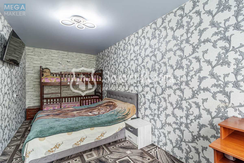 Продаж 2 кімнатної квартири (45/28/7), 3 пов. 5 пов. будинку, <a class="location-link" href="/kiev/" title="Недвижимость Київ">Київ</a>, <a class="location-link" href="/kiev/svyatoshinskij/" title="Недвижимость Святошинський район">Святошинський р-н</a>, Академіка Туполєва вул., 11б (изображение 6)