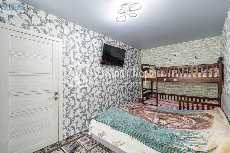 Продаж 2 кімнатної квартири (45/28/7), 3 пов. 5 пов. будинку, <a class="location-link" href="/kiev/" title="Недвижимость Київ">Київ</a>, <a class="location-link" href="/kiev/svyatoshinskij/" title="Недвижимость Святошинський район">Святошинський р-н</a>, Академіка Туполєва вул., 11б (изображение 7)