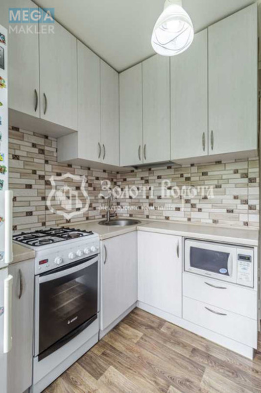 Продаж 2 кімнатної квартири (45/28/7), 3 пов. 5 пов. будинку, <a class="location-link" href="/kiev/" title="Недвижимость Київ">Київ</a>, <a class="location-link" href="/kiev/svyatoshinskij/" title="Недвижимость Святошинський район">Святошинський р-н</a>, Академіка Туполєва вул., 11б (изображение 10)