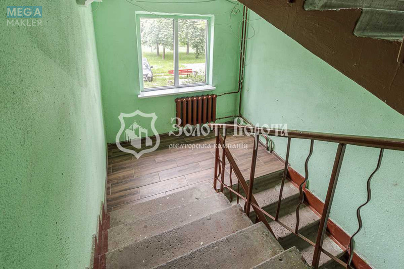 Продаж 2 кімнатної квартири (45/28/7), 3 пов. 5 пов. будинку, <a class="location-link" href="/kiev/" title="Недвижимость Київ">Київ</a>, <a class="location-link" href="/kiev/svyatoshinskij/" title="Недвижимость Святошинський район">Святошинський р-н</a>, Академіка Туполєва вул., 11б (изображение 14)