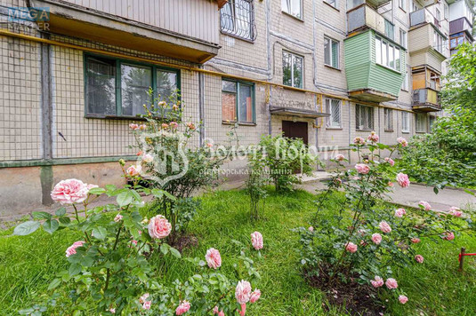 Продаж 2 кімнатної квартири (45/28/7), 3 пов. 5 пов. будинку, <a class="location-link" href="/kiev/" title="Недвижимость Київ">Київ</a>, <a class="location-link" href="/kiev/svyatoshinskij/" title="Недвижимость Святошинський район">Святошинський р-н</a>, Академіка Туполєва вул., 11б (изображение 16)