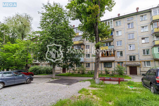Продаж 2 кімнатної квартири (45/28/7), 3 пов. 5 пов. будинку, <a class="location-link" href="/kiev/" title="Недвижимость Київ">Київ</a>, <a class="location-link" href="/kiev/svyatoshinskij/" title="Недвижимость Святошинський район">Святошинський р-н</a>, Академіка Туполєва вул., 11б (изображение 17)