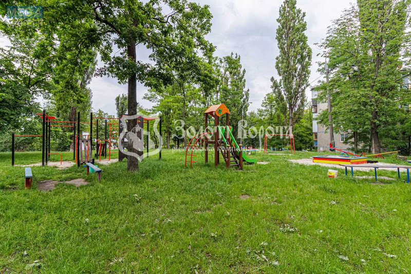 Продаж 2 кімнатної квартири (45/28/7), 3 пов. 5 пов. будинку, <a class="location-link" href="/kiev/" title="Недвижимость Київ">Київ</a>, <a class="location-link" href="/kiev/svyatoshinskij/" title="Недвижимость Святошинський район">Святошинський р-н</a>, Академіка Туполєва вул., 11б (изображение 18)