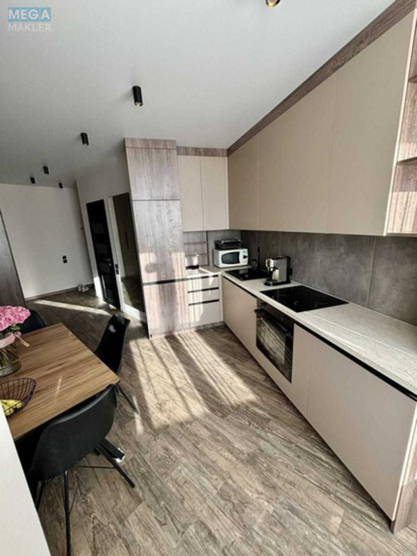 Оренда 1 кімнатної квартири, <a class="location-link" href="/kiev/" title="Недвижимость Київ">Київ</a>, <a class="location-link" href="/kiev/solomenskij/" title="Недвижимость Солом'янський район">Солом'янський р-н</a>, Новопольова вул., 2 (изображение 8)