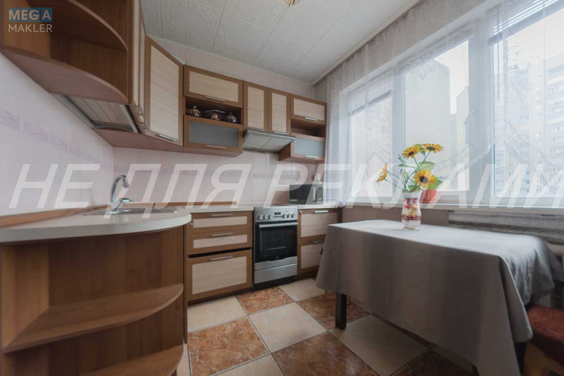 Продаж 3 кімнатної квартири (72/42/8,3), 10 пов. 16 пов. будинку, <a class="location-link" href="/kiev/" title="Недвижимость Київ">Київ</a>, <a class="location-link" href="/kiev/podolskij/" title="Недвижимость Подільський район">Подільський р-н</a>, Наталії Ужвій вул., 4 (изображение 13)