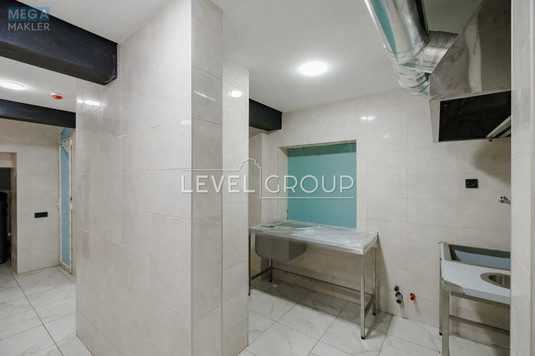 Продаж комерційної нерухомості, 571&nbsp;кв.м, <a class="location-link" href="/kiev/" title="Недвижимость Київ">Київ</a>, <a class="location-link" href="/kiev/podolskij/" title="Недвижимость Подільський район">Подільський р-н</a>, Набережно-Хрещатицька вул., 17-18 (изображение 23)