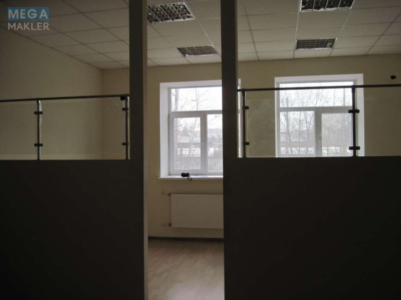 Оренда комерційної нерухомості, 92 кв.м, под офис, <a class="location-link" href="/kiev/" title="Недвижимость Київ">Київ</a>, <a class="location-link" href="/kiev/obolonskij/" title="Недвижимость Оболонський район">Оболонський р-н</a>, Викентия Хвойки ул., 21 (изображение 4)