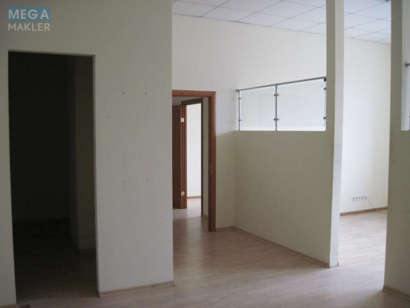 Оренда комерційної нерухомості, 92 кв.м, под офис, <a class="location-link" href="/kiev/" title="Недвижимость Київ">Київ</a>, <a class="location-link" href="/kiev/obolonskij/" title="Недвижимость Оболонський район">Оболонський р-н</a>, Викентия Хвойки ул., 21 (изображение 6)