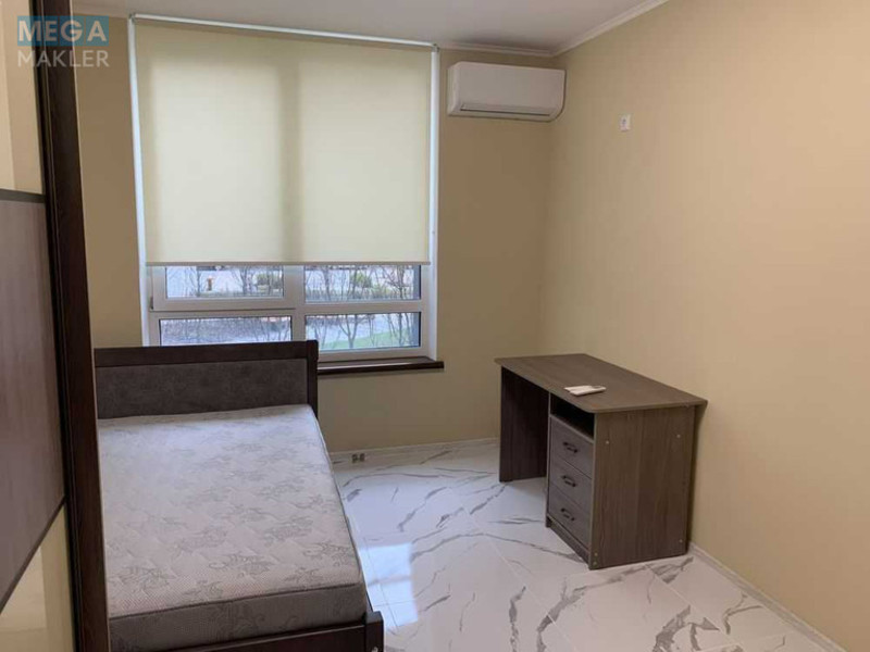 Оренда 3 кімнатної квартири, <a class="location-link" href="/kiev/" title="Недвижимость Київ">Київ</a>, <a class="location-link" href="/kiev/shevchenkovskij/" title="Недвижимость Шевченківський район">Шевченківський р-н</a>, Салютна вул., 2 (изображение 5)