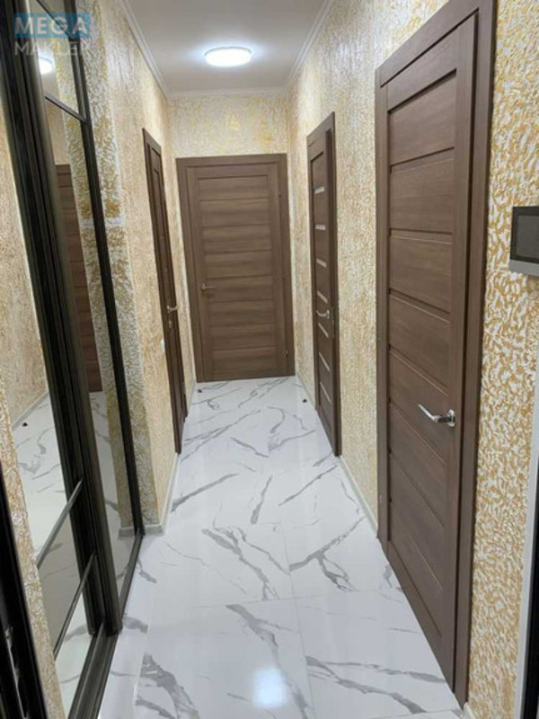 Оренда 3 кімнатної квартири, <a class="location-link" href="/kiev/" title="Недвижимость Київ">Київ</a>, <a class="location-link" href="/kiev/shevchenkovskij/" title="Недвижимость Шевченківський район">Шевченківський р-н</a>, Салютна вул., 2 (изображение 12)