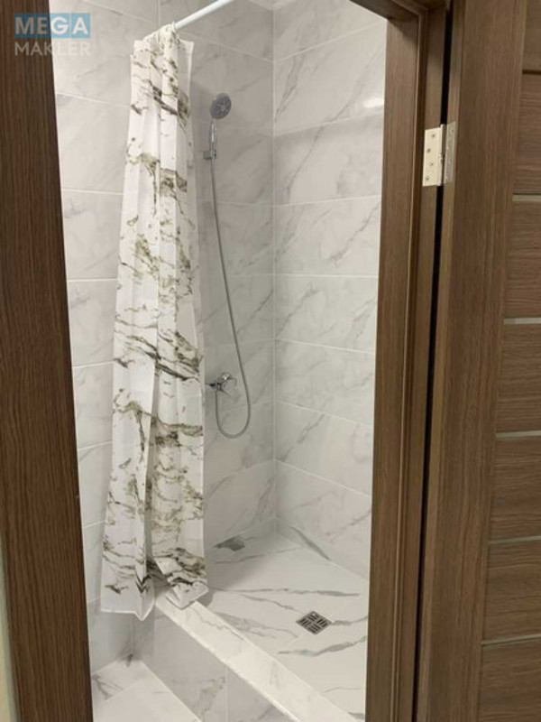 Оренда 3 кімнатної квартири, <a class="location-link" href="/kiev/" title="Недвижимость Київ">Київ</a>, <a class="location-link" href="/kiev/shevchenkovskij/" title="Недвижимость Шевченківський район">Шевченківський р-н</a>, Салютна вул., 2 (изображение 19)