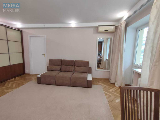 Продаж 2 кімнатної квартири (45/32/7), 4 пов. 6 пов. будинку, <a class="location-link" href="/kiev/" title="Недвижимость Київ">Київ</a>, <a class="location-link" href="/kiev/pecherskij/" title="Недвижимость Печерський район">Печерський р-н</a>, Джона Маккейна вул., 9 (изображение 8)