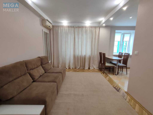 Продаж 2 кімнатної квартири (45/32/7), 4 пов. 6 пов. будинку, <a class="location-link" href="/kiev/" title="Недвижимость Київ">Київ</a>, <a class="location-link" href="/kiev/pecherskij/" title="Недвижимость Печерський район">Печерський р-н</a>, Джона Маккейна вул., 9 (изображение 9)