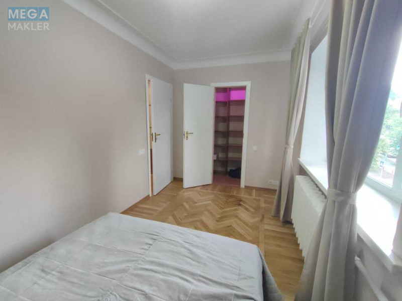 Продаж 2 кімнатної квартири (45/32/7), 4 пов. 6 пов. будинку, <a class="location-link" href="/kiev/" title="Недвижимость Київ">Київ</a>, <a class="location-link" href="/kiev/pecherskij/" title="Недвижимость Печерський район">Печерський р-н</a>, Джона Маккейна вул., 9 (изображение 17)