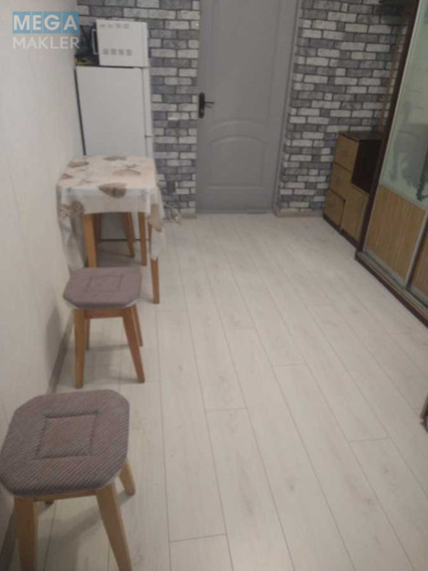 Продаж 8 кімнатної квартири (54/?/?), 1 пов. 5 пов. будинку, <a class="location-link" href="/kiev/" title="Недвижимость Київ">Київ</a>, <a class="location-link" href="/kiev/desnyanskij/" title="Недвижимость Деснянський район">Деснянський р-н</a>, Лесной просп. (изображение 5)