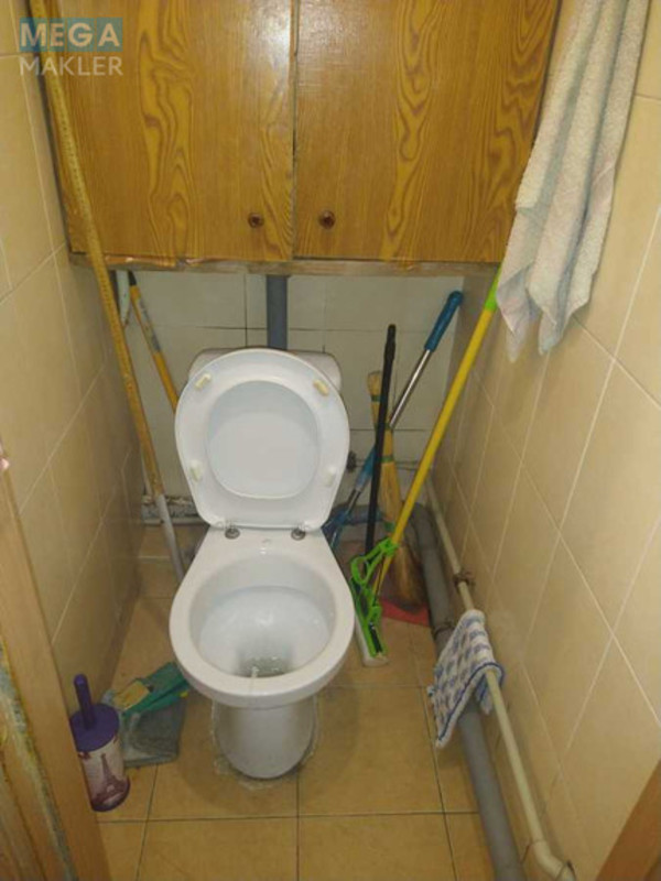 Продаж 8 кімнатної квартири (54/?/?), 1 пов. 5 пов. будинку, <a class="location-link" href="/kiev/" title="Недвижимость Київ">Київ</a>, <a class="location-link" href="/kiev/desnyanskij/" title="Недвижимость Деснянський район">Деснянський р-н</a>, Лесной просп. (изображение 20)