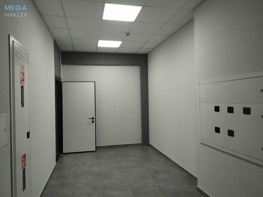 Оренда комерційної нерухомості, 92&nbsp;кв.м, под офис, <a class="location-link" href="/kiev/" title="Недвижимость Київ">Київ</a>, <a class="location-link" href="/kiev/dneprovskij/" title="Недвижимость Дніпровський район">Дніпровський р-н</a>, Уинстона Черчилля ул., 1 (изображение 6)