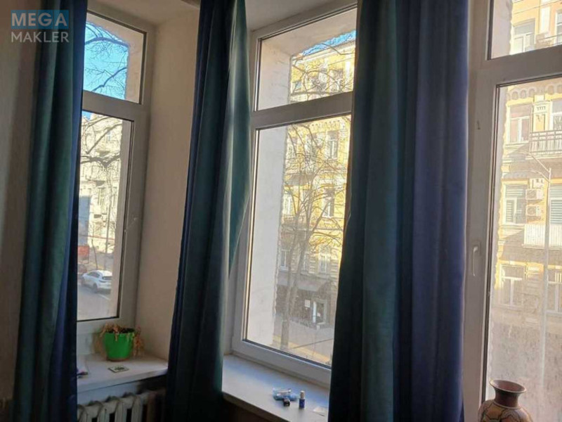 Продаж 3 кімнатної квартири (88/?/13,6), 2 пов. 4 пов. будинку, <a class="location-link" href="/kiev/" title="Недвижимость Київ">Київ</a>, <a class="location-link" href="/kiev/shevchenkovskij/" title="Недвижимость Шевченківський район">Шевченківський р-н</a>, Пушкінська вул., 12а (изображение 6)