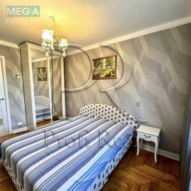 Продаж 3 кімнатної квартири (73/41/8), 3 пов. 9 пов. будинку, <a class="location-link" href="/kiev/" title="Недвижимость Київ">Київ</a>, <a class="location-link" href="/kiev/svyatoshinskij/" title="Недвижимость Святошинський район">Святошинський р-н</a>, Симиренка вулиця, 14/9 (изображение 2)