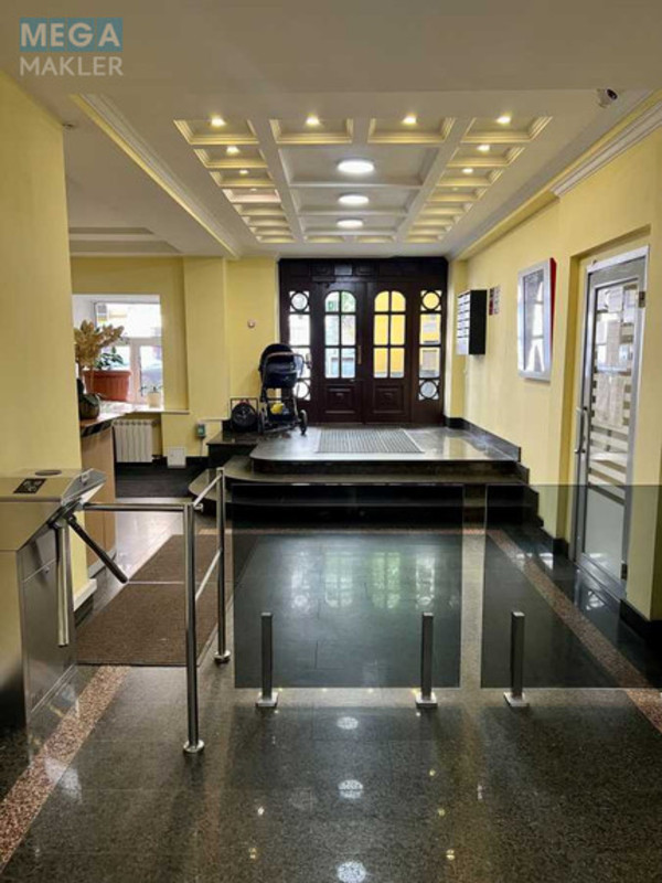 Оренда комерційної нерухомості, 400 кв.м, под офис, <a class="location-link" href="/kiev/" title="Недвижимость Київ">Київ</a>, <a class="location-link" href="/kiev/shevchenkovskij/" title="Недвижимость Шевченківський район">Шевченківський р-н</a>, Олеся Гончара ул., 41 (изображение 25)