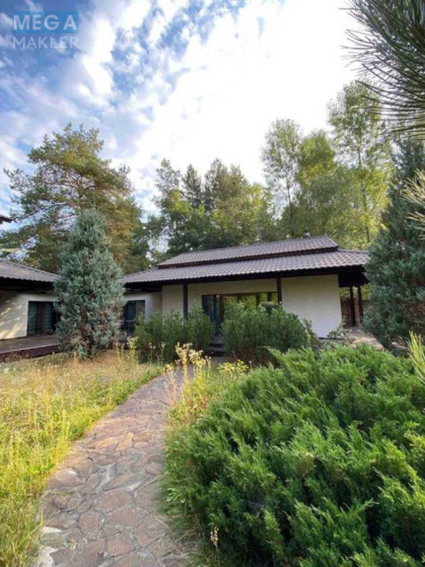 Продаж дома, 2&nbsp;поверху, 274&nbsp;кв.м, 7&nbsp;кімнат, ділянка 12&nbsp;соток, <a class="location-link" href="/gorenichi/" title="Недвижимость Гореничі">Гореничі</a>, Снайпера (изображение 4)