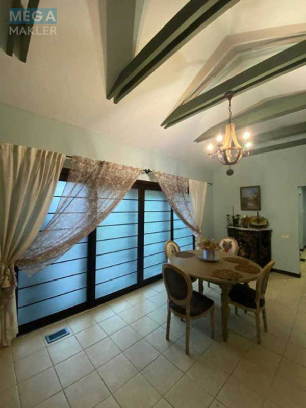 Продаж дома, 2&nbsp;поверху, 274&nbsp;кв.м, 7&nbsp;кімнат, ділянка 12&nbsp;соток, <a class="location-link" href="/gorenichi/" title="Недвижимость Гореничі">Гореничі</a>, Снайпера (изображение 9)
