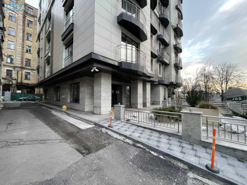 Продаж комерційної нерухомості, 104 кв.м, под офис, <a class="location-link" href="/kiev/" title="Недвижимость Київ">Київ</a>, <a class="location-link" href="/kiev/goloseevskij/" title="Недвижимость Голосіївський район">Голосіївський р-н</a>, Тарасовская ул., 9в (изображение 2)