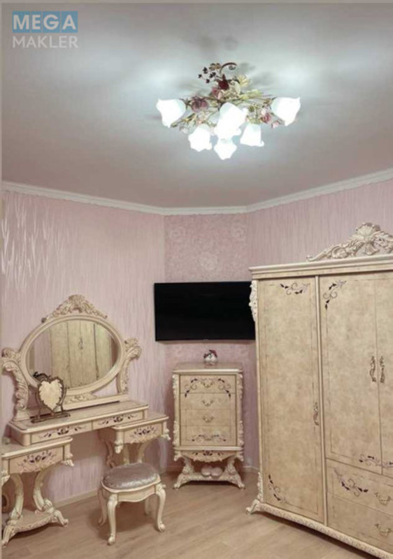 Оренда 4 кімнатні квартири, <a class="location-link" href="/kiev/" title="Недвижимость Київ">Київ</a>, <a class="location-link" href="/kiev/pecherskij/" title="Недвижимость Печерський район">Печерський р-н</a>, Саперне Поле вул., 14/55 (изображение 9)