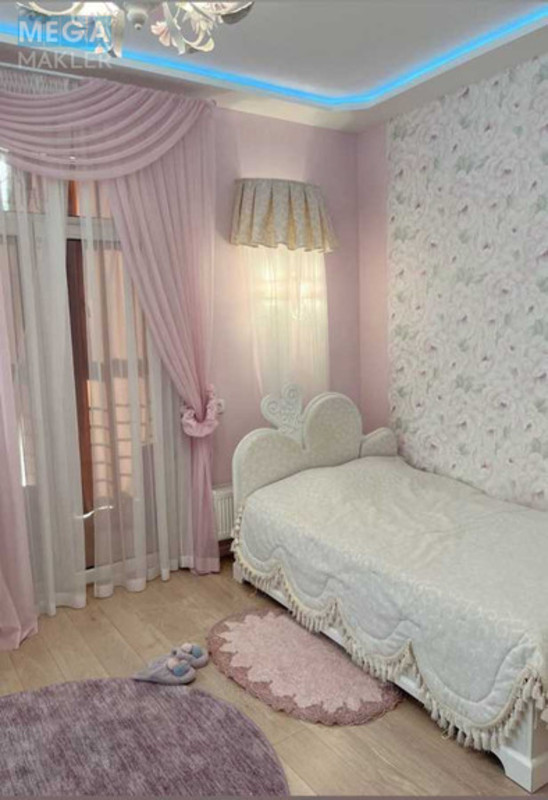 Оренда 4 кімнатні квартири, <a class="location-link" href="/kiev/" title="Недвижимость Київ">Київ</a>, <a class="location-link" href="/kiev/pecherskij/" title="Недвижимость Печерський район">Печерський р-н</a>, Саперне Поле вул., 14/55 (изображение 15)