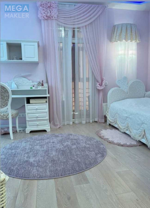 Оренда 4 кімнатні квартири, <a class="location-link" href="/kiev/" title="Недвижимость Київ">Київ</a>, <a class="location-link" href="/kiev/pecherskij/" title="Недвижимость Печерський район">Печерський р-н</a>, Саперне Поле вул., 14/55 (изображение 16)